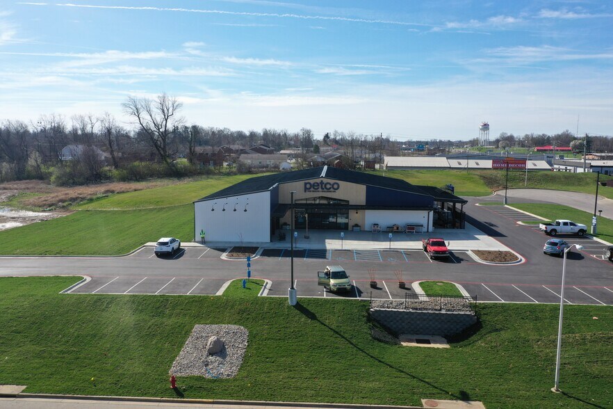 Primary Photo Of 80 Reese Way, Mount Sterling Freestanding For Sale