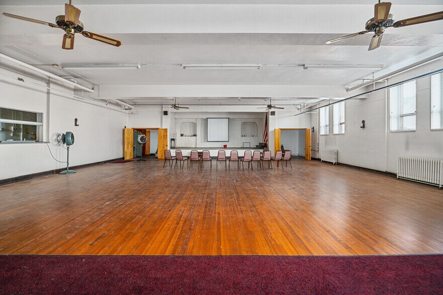More Photos Of 105 S 5th St, Duquesne Religious Facility For Sale