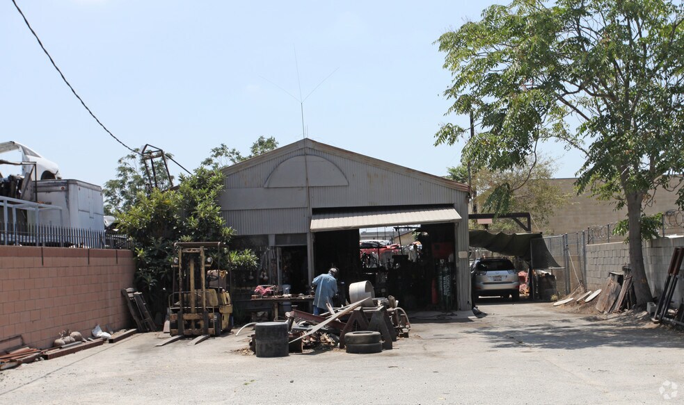 More Photos Of 15132 Arrow Hwy, Baldwin Park Service For Lease