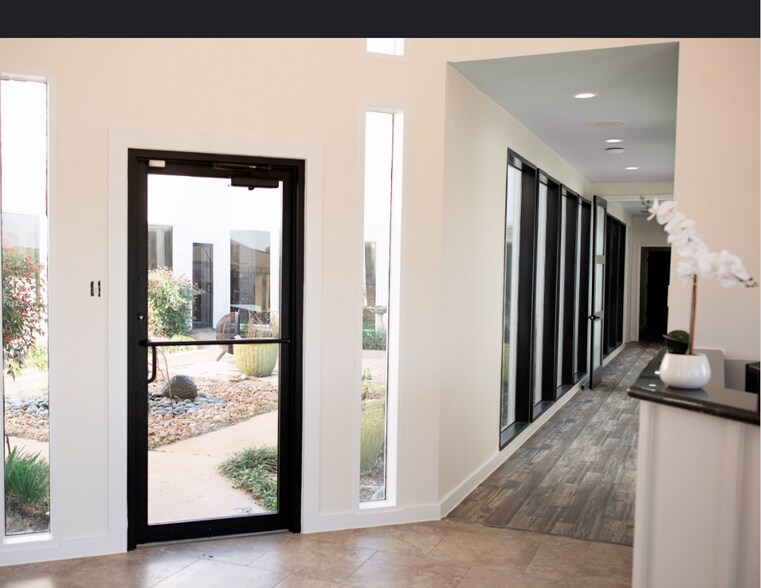 More Photos Of 1427 Keefer Rd, Tomball Office For Lease