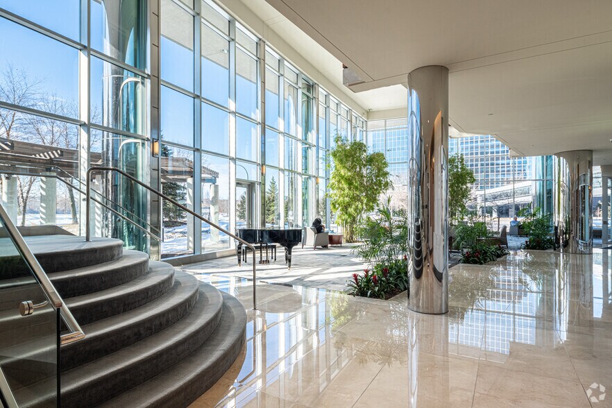 More Photos Of 8000-8500 Normandale Lake Blvd, Bloomington Unknown For Lease