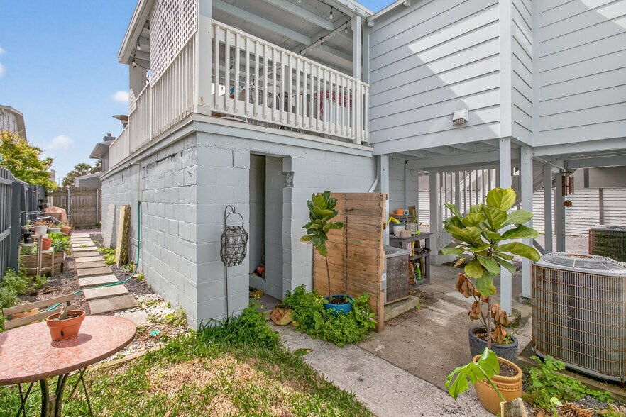 More Photos Of 123 Margaret St, Neptune Beach Multifamily For Sale