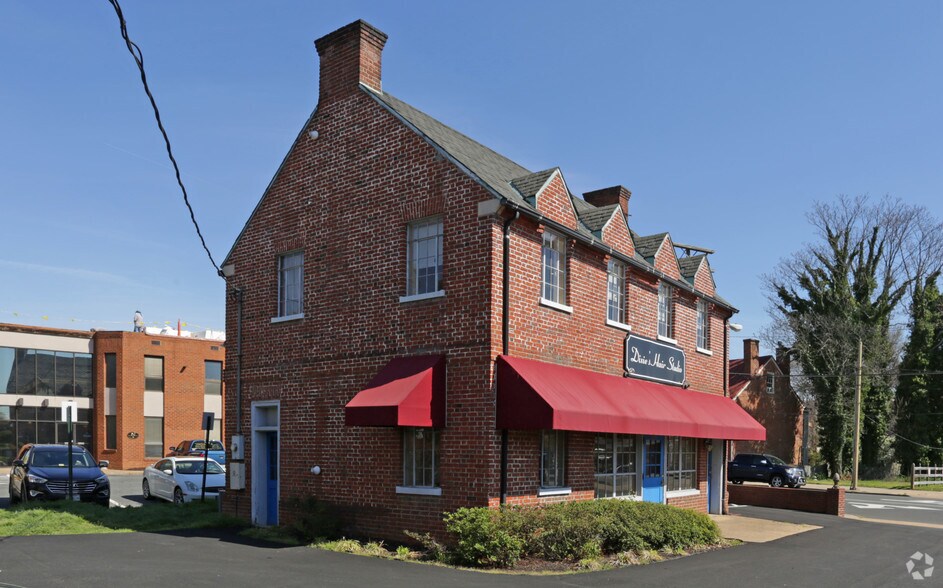 More Photos Of 301 Lafayette Blvd, Fredericksburg Freestanding For Lease