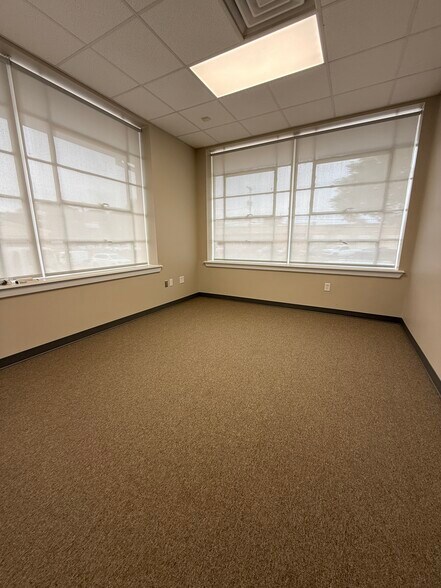 More Photos Of 2507 Samford Ave, Shreveport Distribution For Lease