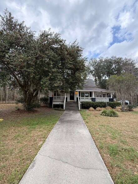 More Photos Of 630 Meinhard Rd, Port Wentworth Office For Lease