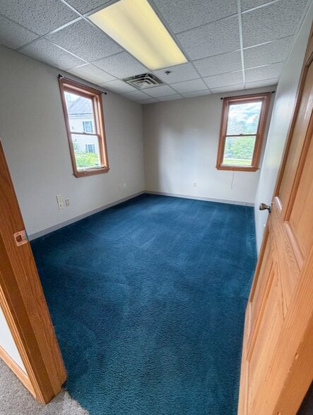 More Photos Of 241 Main St, Townsend Office Residential For Lease