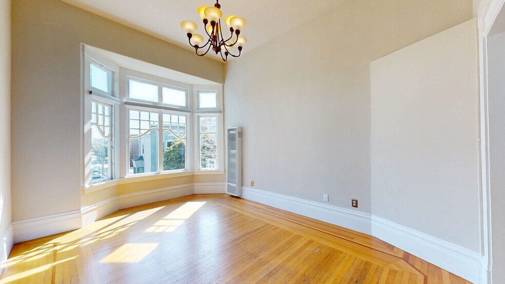 More Photos Of 3318-3320 22nd St, San Francisco Apartments For Lease