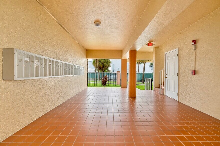 More Photos Of 2400 NW 16th Street Rd, Miami Apartments For Sale