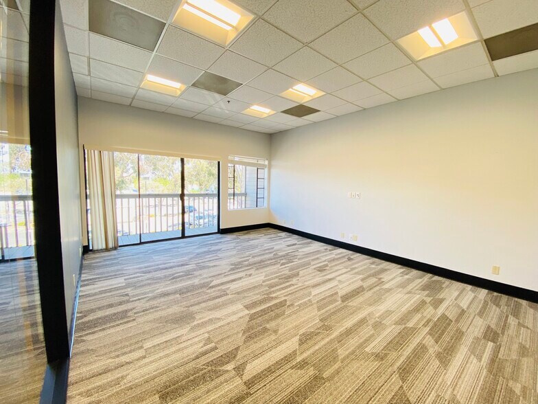 More Photos Of 10020 N De Anza Blvd, Cupertino Loft Creative Space For Lease