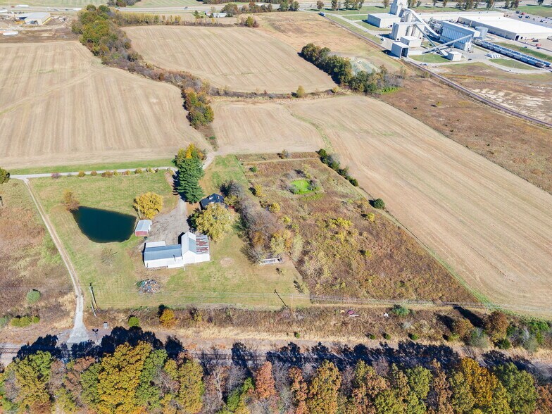 More Photos Of 29560 Reames Ln, Jonesburg Industrial For Sale