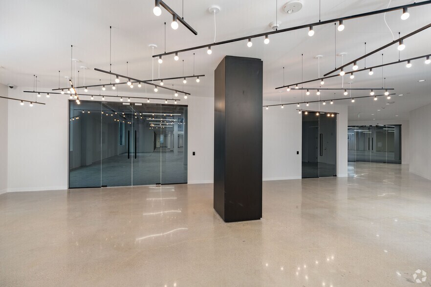 More Photos Of 651 Nicollet Mall, Minneapolis Office For Sale