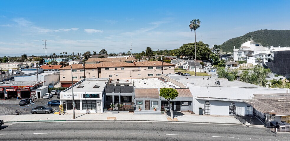 More Photos Of 1029-1033 N La Brea Ave, Inglewood Storefront For Sale