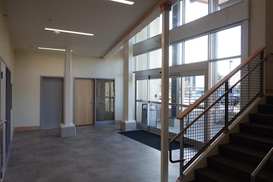 More Photos Of 17800 Talbot Rd S, Renton Medical For Lease