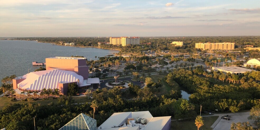 More Photos Of 1701 N Tamiami Trl, Sarasota Apartments For Sale