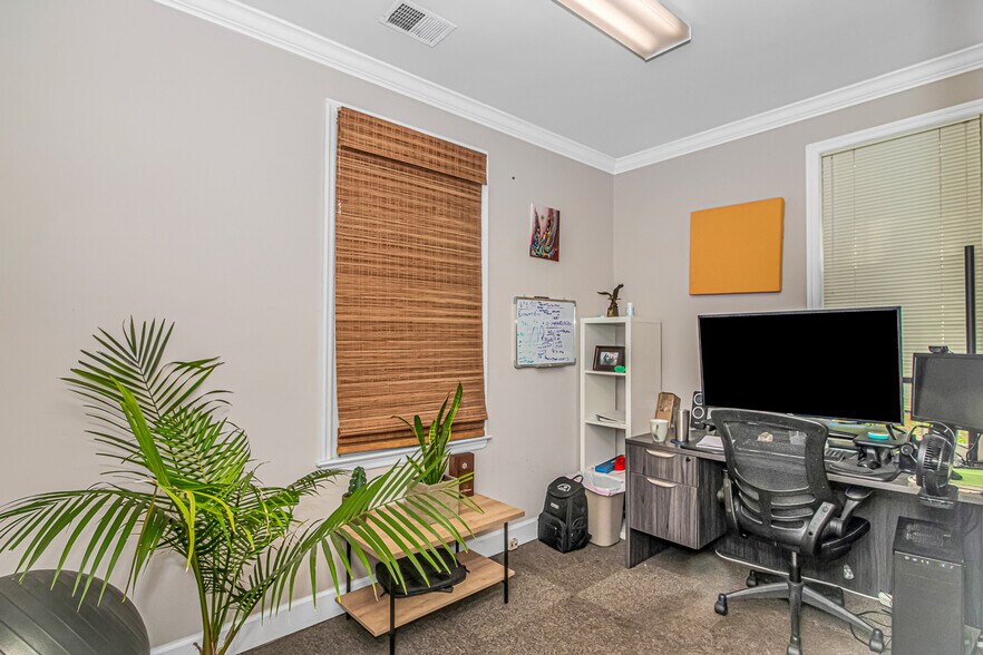 More Photos Of 955 Riverwood Dr, Murrells Inlet Office For Lease