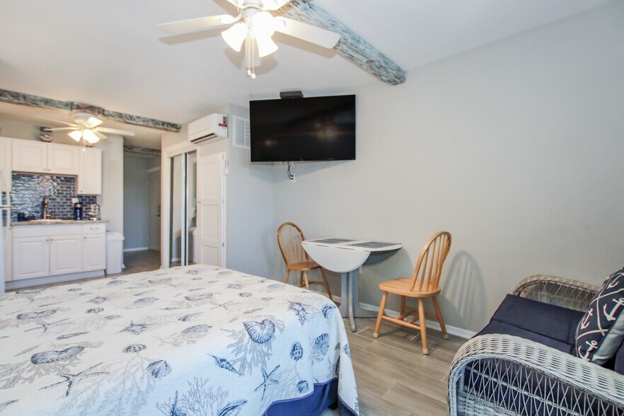 More Photos Of 3226 Stringfellow Rd, Saint James City Apartments For Sale