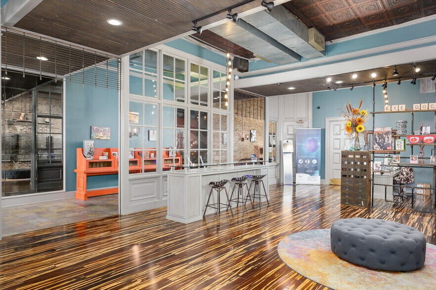 More Photos Of 109 N Court St, Florence Office For Sale