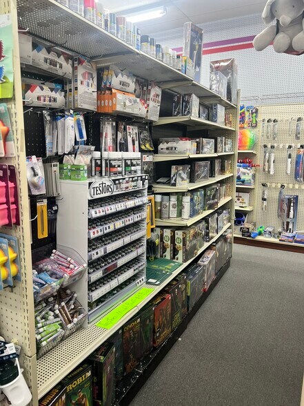 More Photos Of 208 Main Ave S, Park Rapids Storefront Retail Residential For Sale