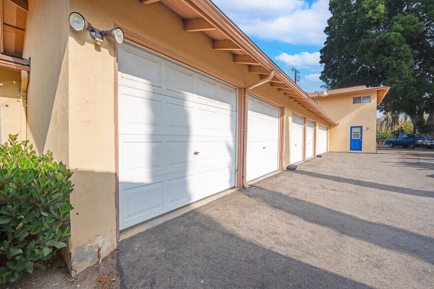 More Photos Of 646 S Grand St, Orange Apartments For Sale