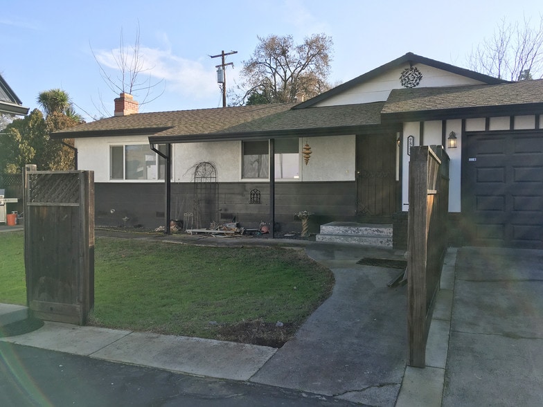 More Photos Of 7522-7524 Walnut Dr, Citrus Heights Freestanding For Sale