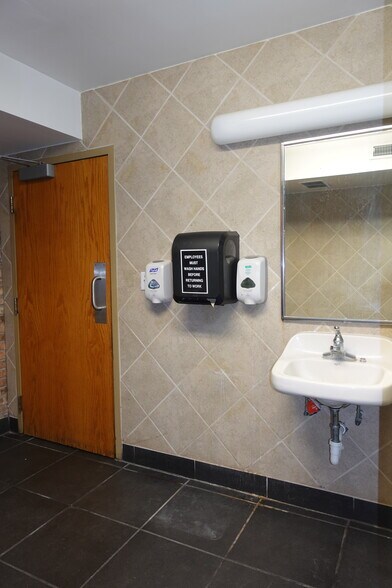 More Photos Of 1555 E Main St, Galesburg Fast Food For Lease