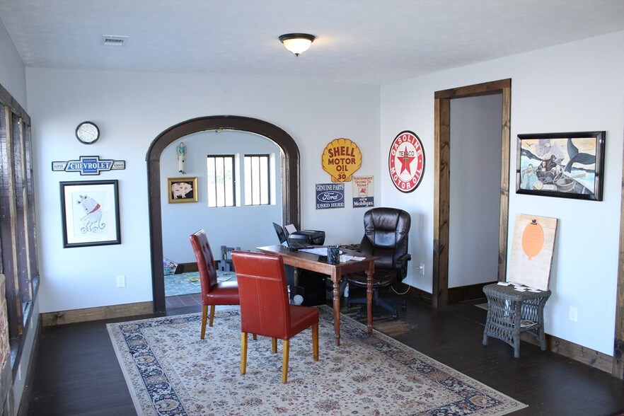 More Photos Of 401 Bankhead Hwy, Carrollton Office For Lease