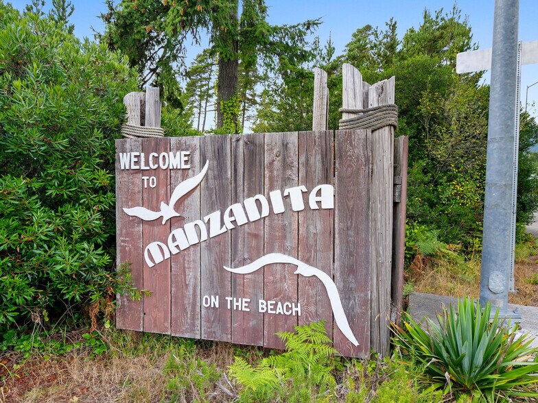 More Photos Of 127 Laneda Ave, Manzanita Bar For Sale