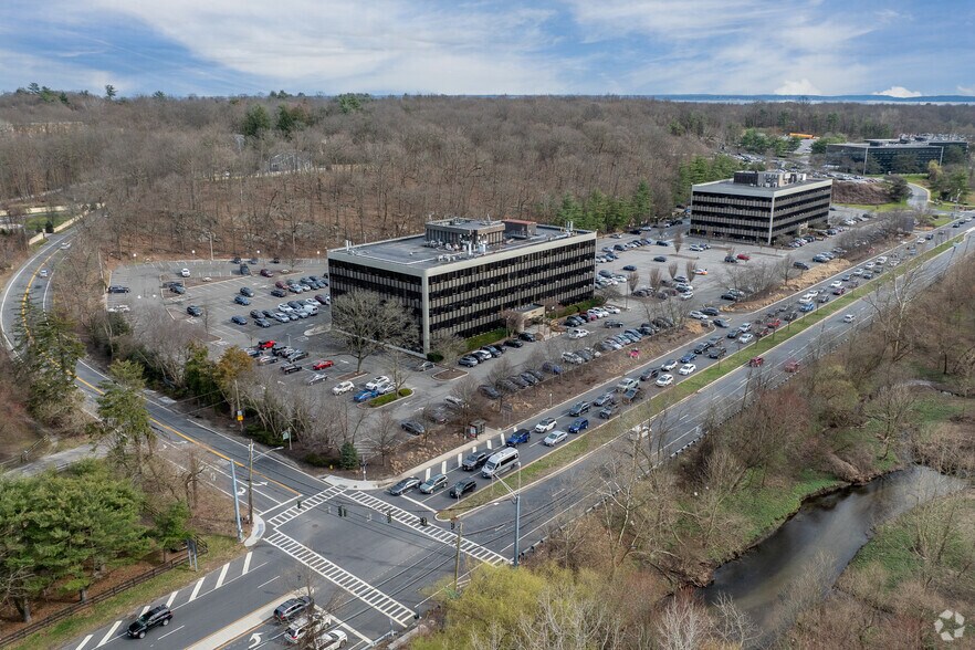 More Photos Of 600 Mamaroneck Ave, Harrison Office For Lease