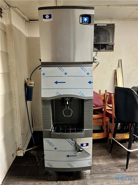 More Photos Of 14475 Power Dam Rd, Defiance Sports And Entertainment For Sale