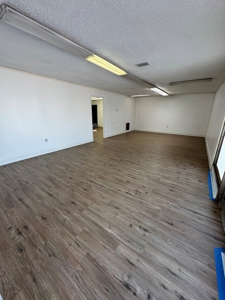 More Photos Of 70 W Illiana St, Orlando Manufacturing For Sale