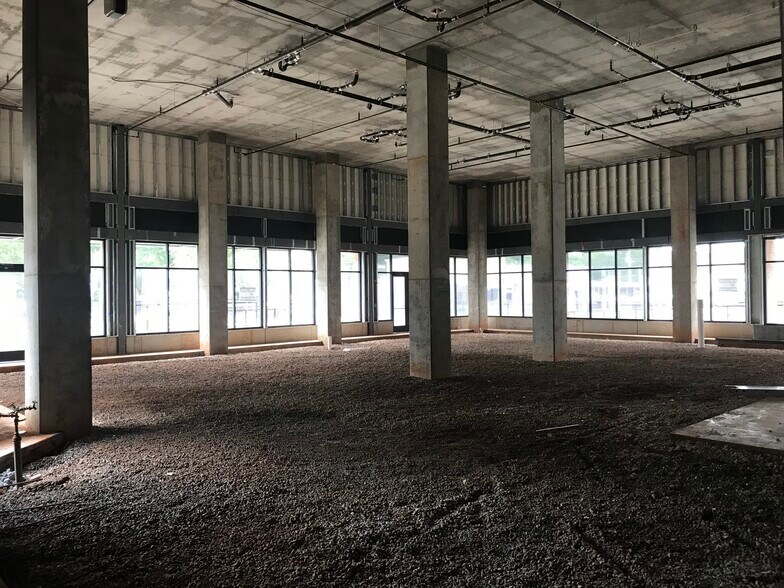 More Photos Of 2740 E College Ave, Decatur Apartments For Lease