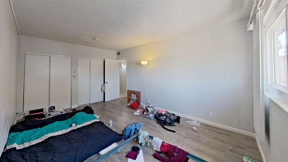 More Photos Of 2213 Sunrise Ave, Las Vegas Apartments For Sale
