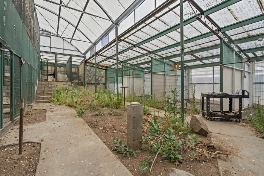 More Photos Of 48600 Via Vaquero, Temecula Industrial For Lease