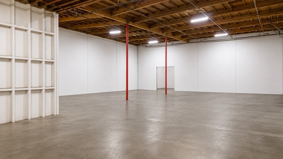 More Photos Of 2525 Birch St, Vista Warehouse For Lease