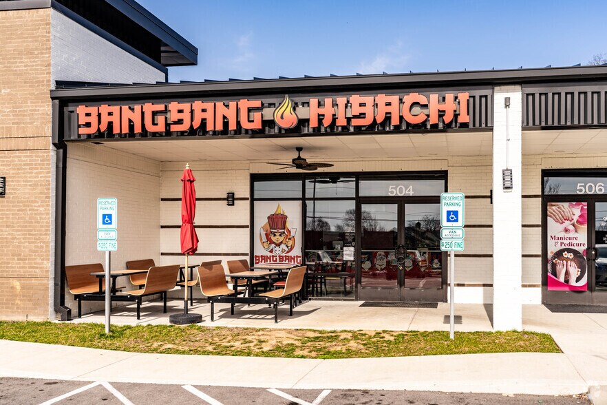 More Photos Of 500-512 Hadley Village Blvd, Old Hickory Storefront For Sale