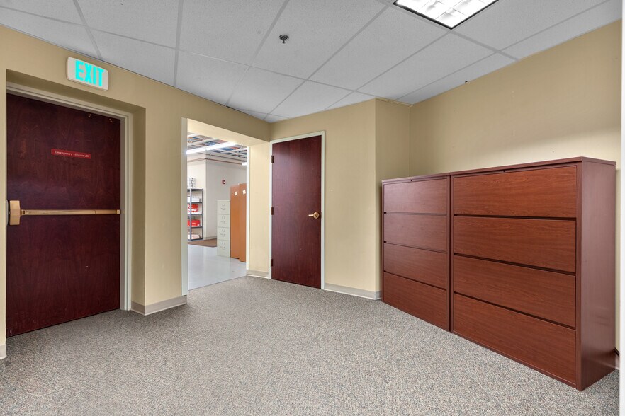 More Photos Of 555 Corporate Dr, Kalispell Medical For Lease