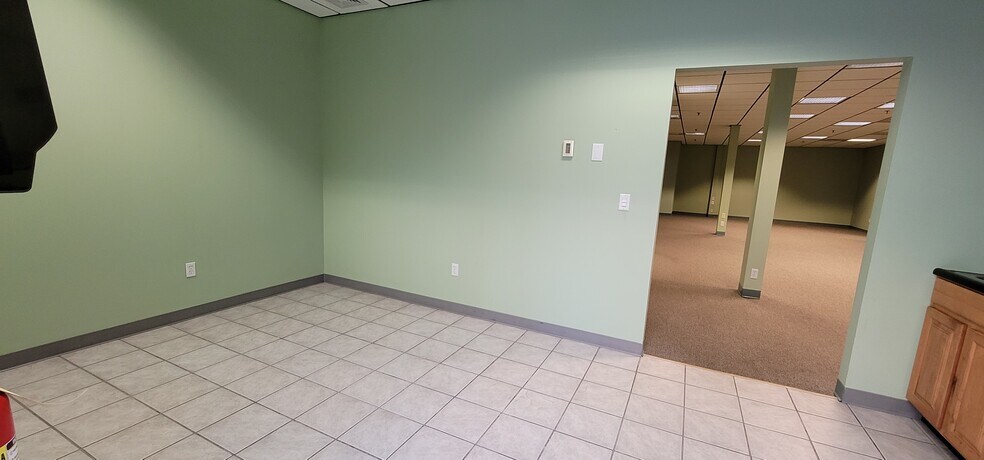 More Photos Of 70 Zachary Rd, Manchester Research And Development For Lease