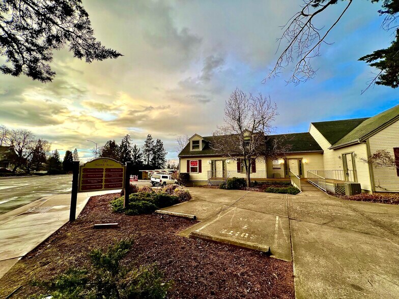 Primary Photo Of 290 N Main St, Ashland Office For Sale
