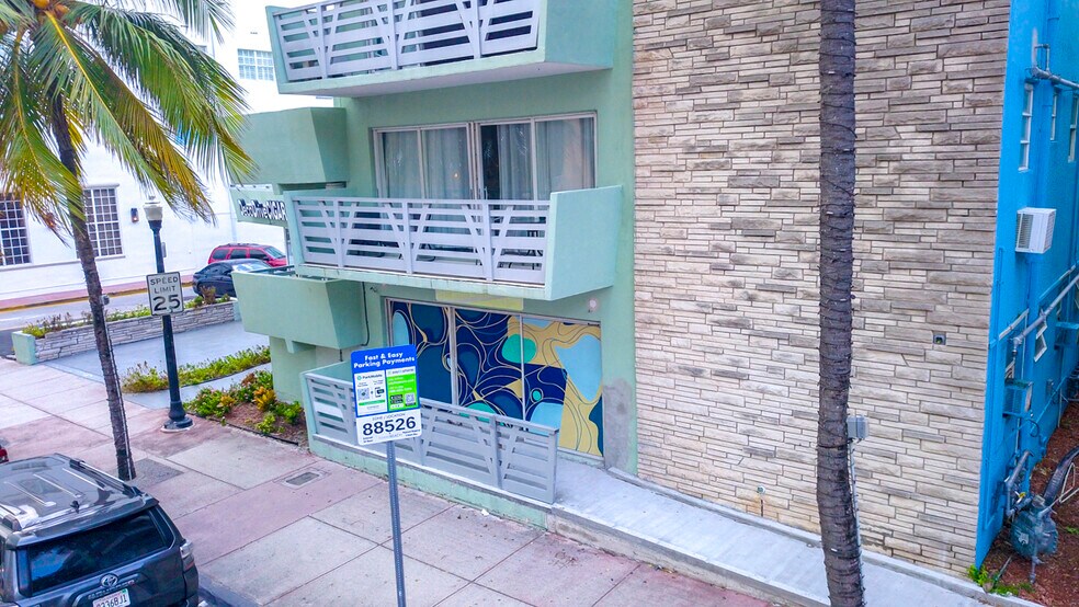 More Photos Of 1446 Ocean Drive #1 & 2, Miami Beach Storefront For Sale