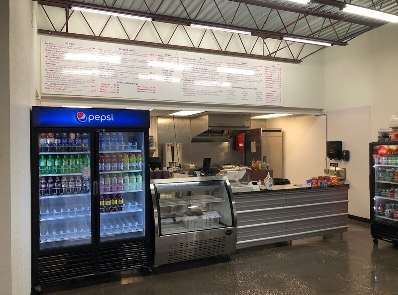 More Photos Of 9714 N Nebraska Ave, Tampa Restaurant For Sale