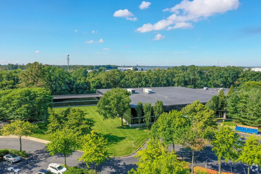 More Photos Of 325 High St, Metuchen Light Manufacturing For Lease