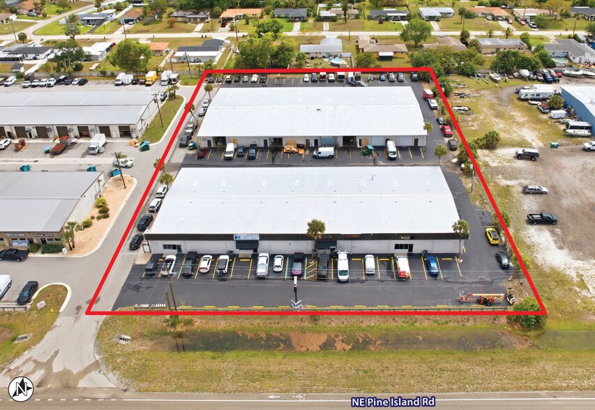 Primary Photo Of 1056 NE Pine Island Rd, Cape Coral Showroom For Lease