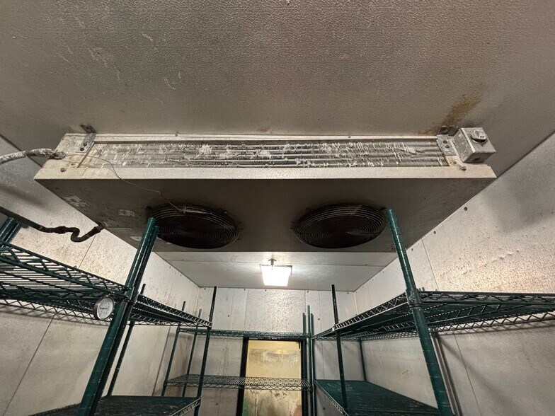 More Photos Of 5312 Old Redwood Hwy, Petaluma Restaurant For Sale