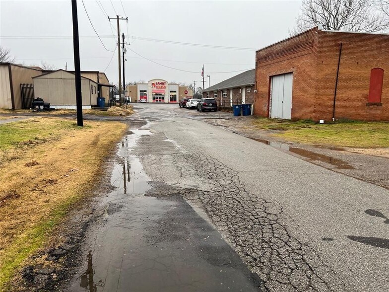 More Photos Of 102 E Main St, Cumby Religious Facility For Sale