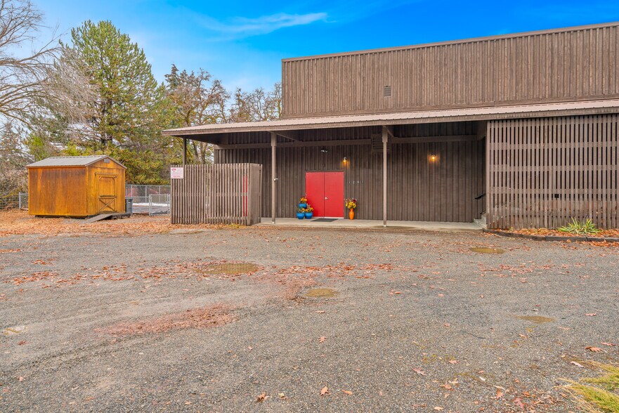 More Photos Of 1201 N B St, Ellensburg Specialty For Lease