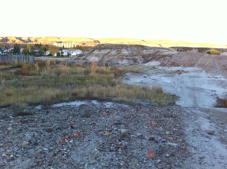 More Photos Of 660 Elgin Hill Rd, Drumheller Land For Sale