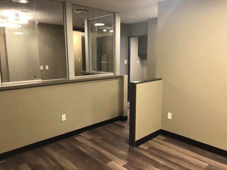 More Photos Of 1304 N Academy Blvd, Colorado Springs Medical For Sale