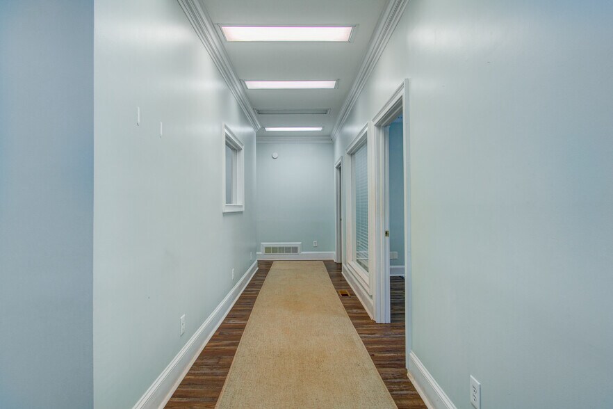 More Photos Of 3722 Atlanta Hwy, Athens Office For Sale