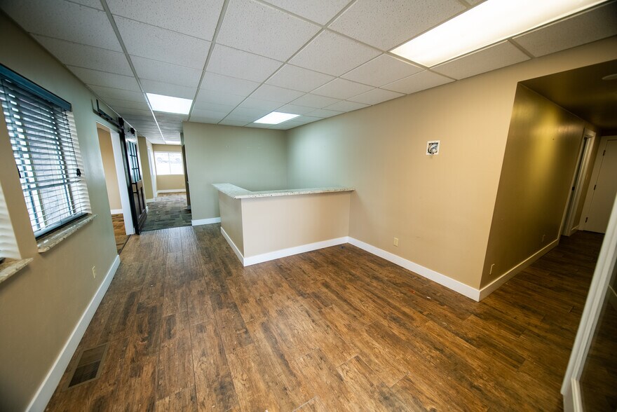 More Photos Of 110 W Dale Ave, Flagstaff Office For Sale