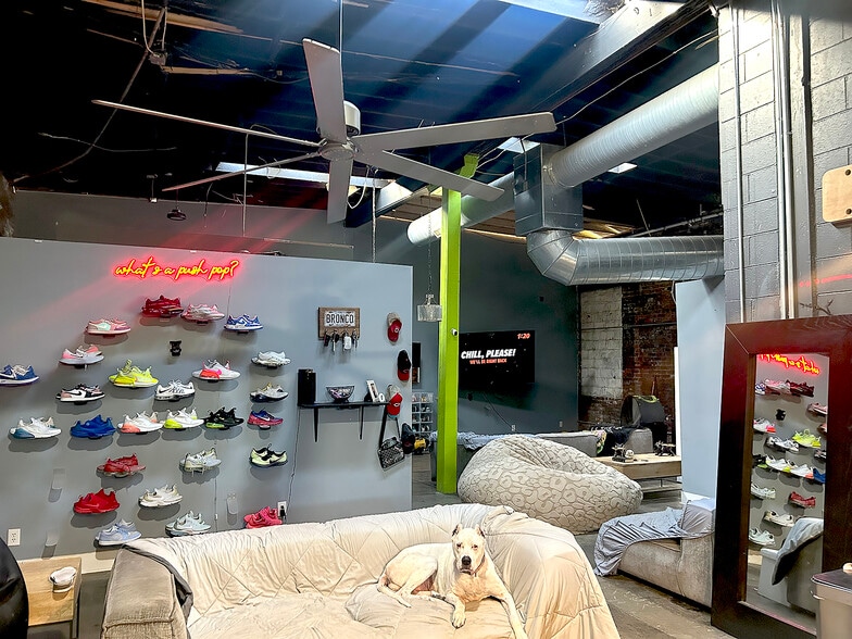 More Photos Of 1628 E Bates St, Indianapolis Warehouse For Sale